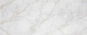Кварцевый агломерат Calacatta Magic White Q796, бежевый оттенок